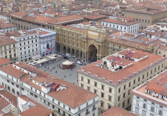 41.Piazza della Republica