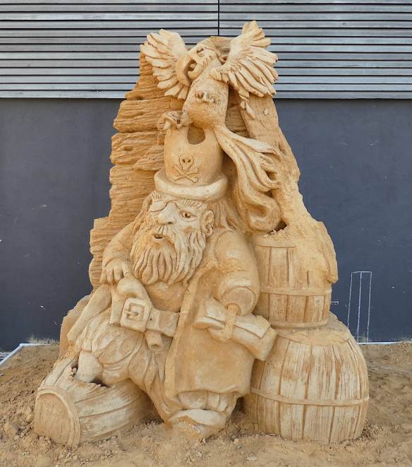1-sand-sculpture