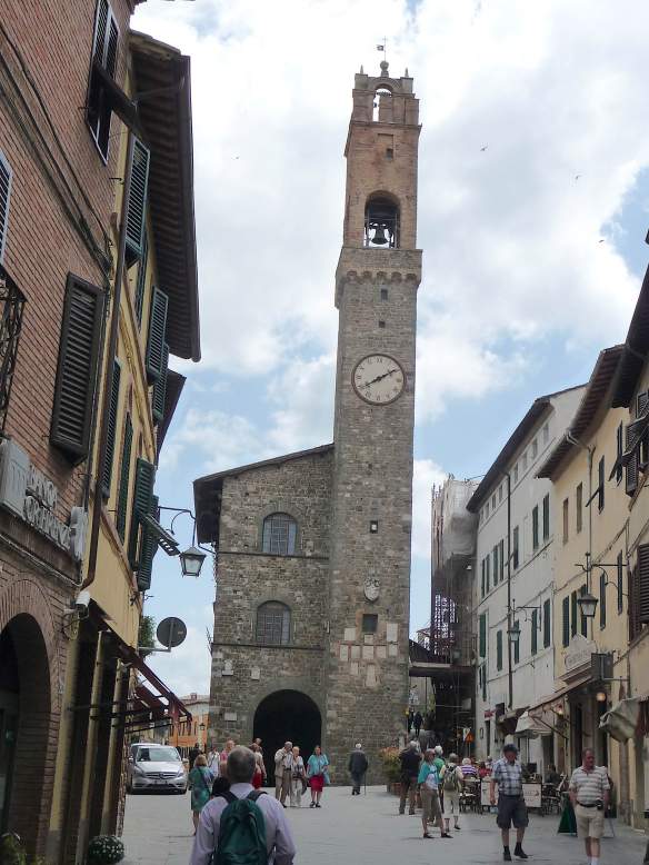 8-palazzo-dei-priori