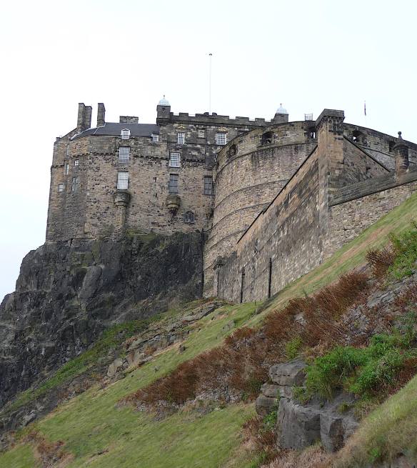 10.Edinburgh Castle,Half Moon Battery and Palace Block