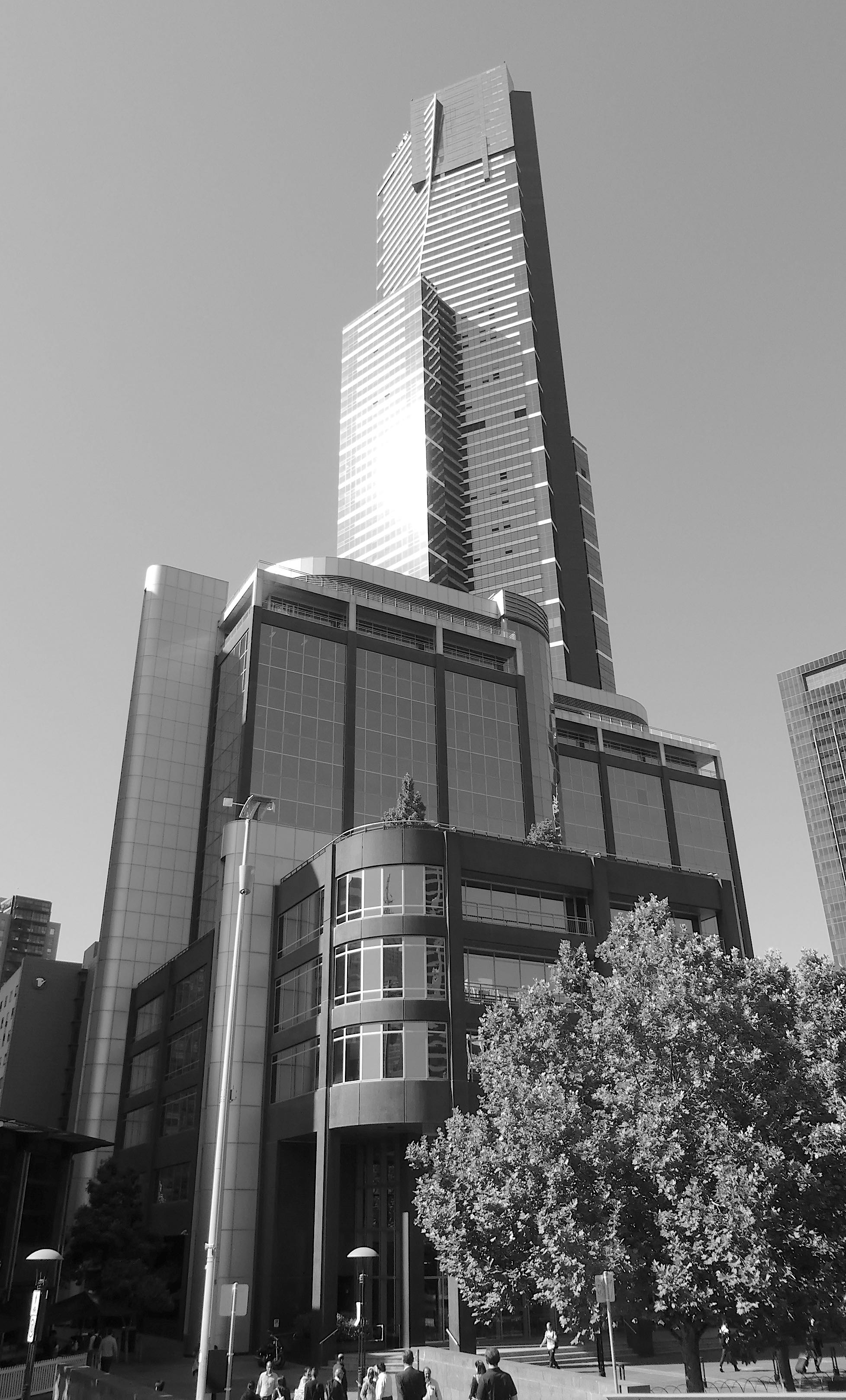 15.Eureka Tower
