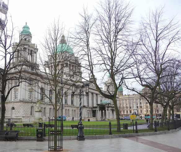 4.Belfast City Hall