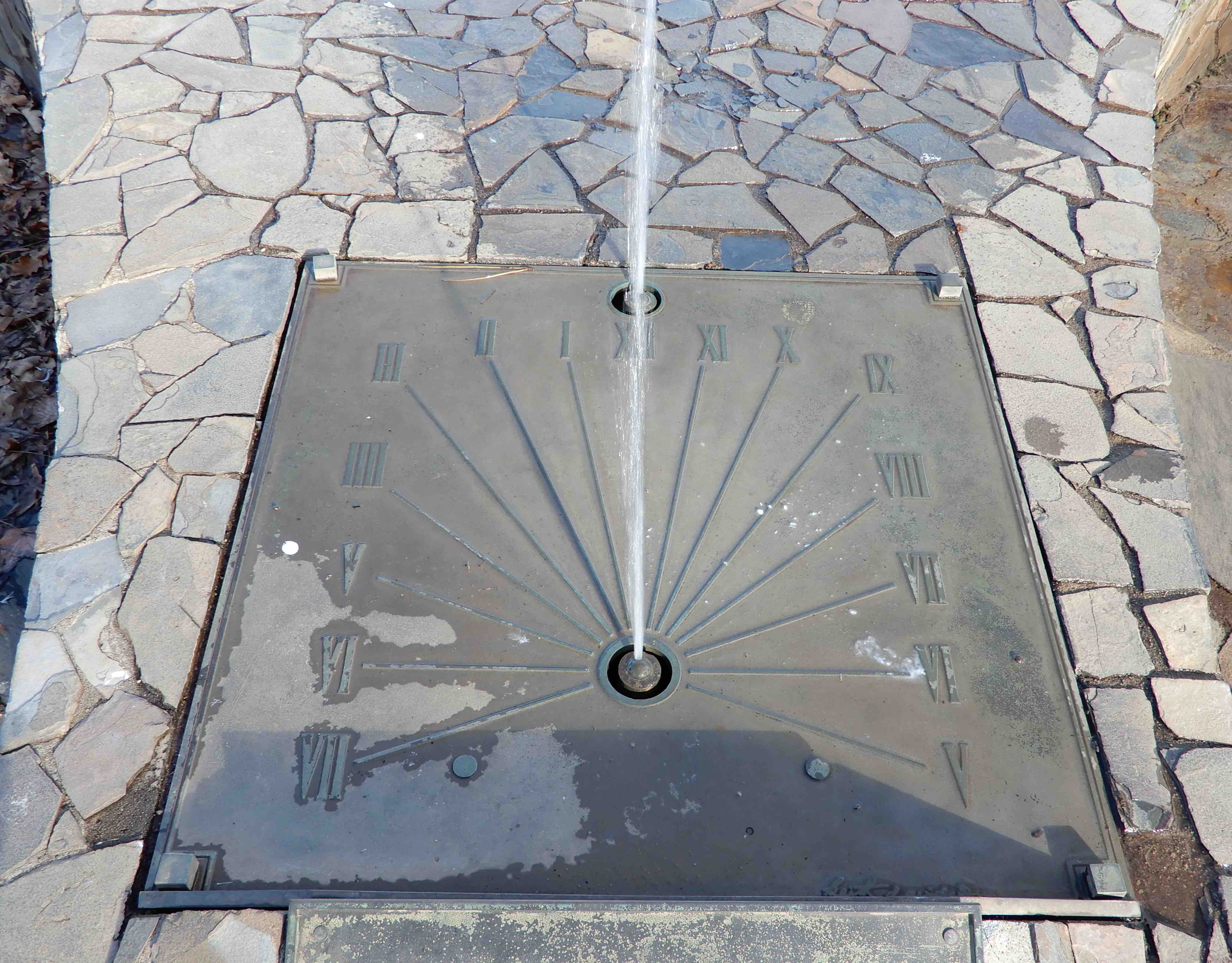 22.solaqueous fountain