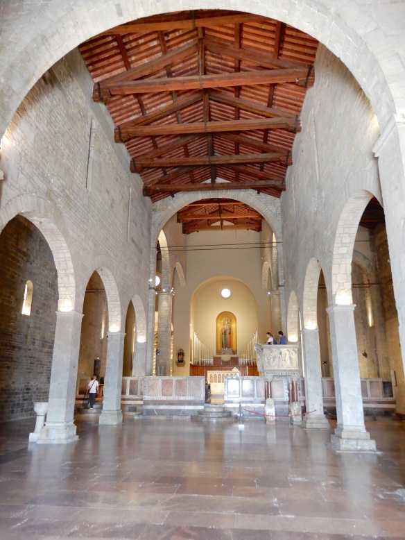 7.interior